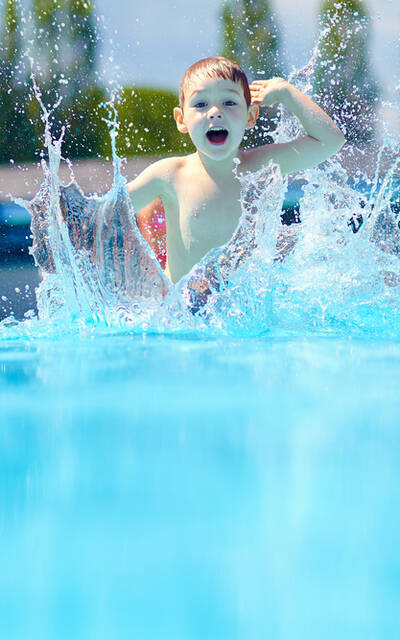 At the pool - ©Shutterstock