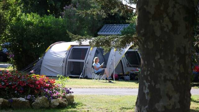 Toile de tente au camping - ©PW Photographie